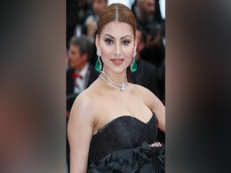 Urvashi Rautela: अपने हर एक लुक से फैंस के उड़ा देती हैं होश, देखें 5 ग्लैमरस तस्वीरें जो बढ़ा देगी धड़कनें Urvashi Rautela: अपने हर एक लुक से फैंस के उड़ा देती हैं होश, देखें 5 ग्लैमरस तस्वीरें जो बढ़ा देगी धड़कनें