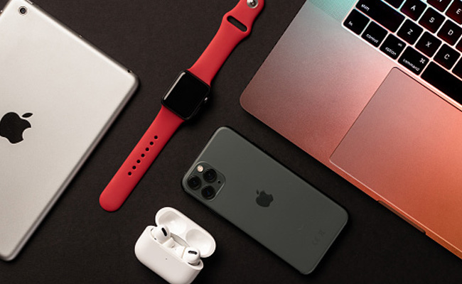 From iPhones To AirPods, 7 Apple Products To Buy On Discount From Croma's Black Friday Sale