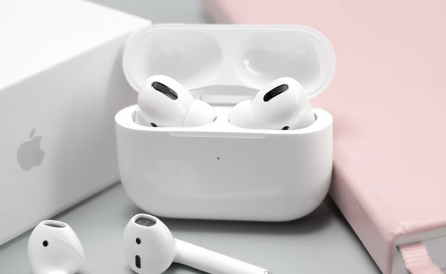 Apple's AirPods Can Work As Good As Expensive Hearing Aids, Study Finds
