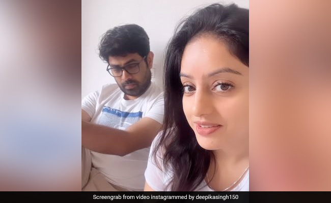 आपको पता है 'पकोड़े में इंग्लिश' को क्या बोलते हैं, अगर नहीं तो वीडियो में दीपिका सिंह से जानिए