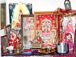 त्योहारों के इस मौसम में पूजा घर इस तरह करें साफ, चमकेगा मंदिर, प्रसन्न होंगे प्रभु त्योहारों के इस मौसम में पूजा घर इस तरह करें साफ, चमकेगा मंदिर, प्रसन्न होंगे प्रभु