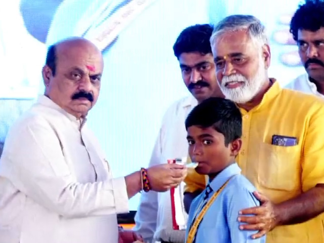 Saffron Paint For Karnataka Government School Classrooms Sparks Row