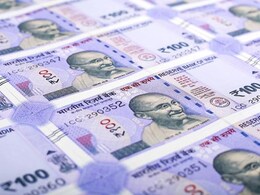Dollar vs Rupee : भारतीय रुपया शुरुआती कारोबार में 29 पैसे की बढ़त के साथ 83.32 प्रति डॉलर पर पहुंचा