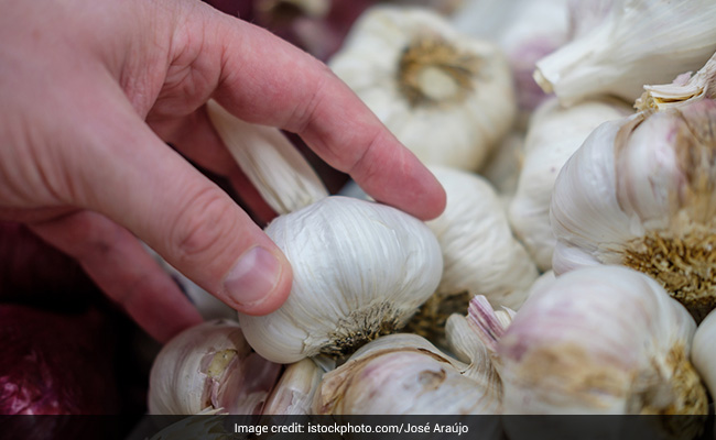 Many lifestyle choices and dietary changes may help manage cholesterol levels