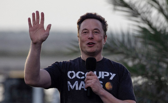 Elon Musk Ends Remote Work In First Email To Twitter Staff