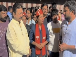 गुजरात दंगे के दोषी की बेटी भाजपा उम्मीदवार, प्रचार अभियान में मदद कर रहा पिता गुजरात दंगे के दोषी की बेटी भाजपा उम्मीदवार, प्रचार अभियान में मदद कर रहा पिता