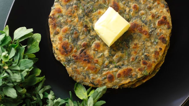 Moringa paranthas are healthy when made with minimal oil and served with curd or chutney