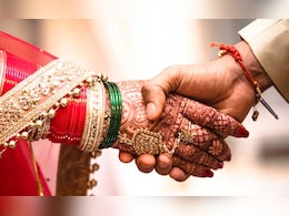 दूल्हे-दुल्हन के होने वाले थे फेरे, फिर हो गया कुछ ऐसा कि रात-भर... दूल्हे-दुल्हन के होने वाले थे फेरे, फिर हो गया कुछ ऐसा कि रात-भर...