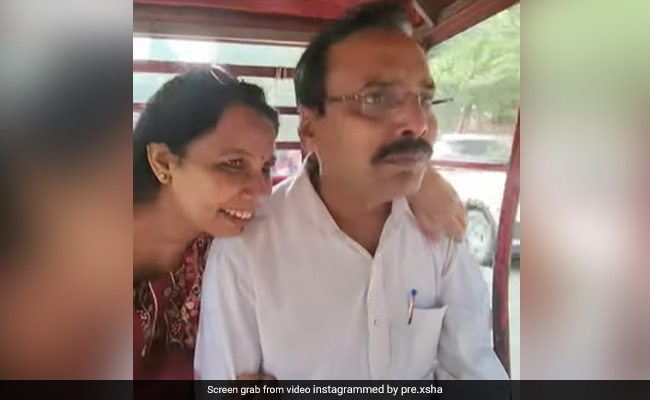 Video Of Man Tearing Up While Dropping Off His Daughter To College Leaves Internet Emotional