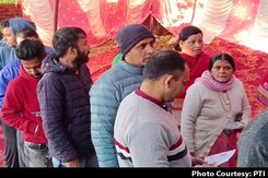 Voting In Himachal Ends. BJP Aims For 2nd Term, Congress Eyes Comeback Voting In Himachal Ends. BJP Aims For 2nd Term, Congress Eyes Comeback