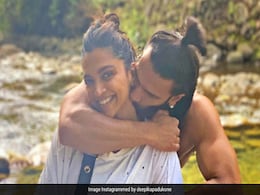 Deepika Padukone Had To Work On Wedding Anniversary So Ranveer Singh Did This Deepika Padukone Had To Work On Wedding Anniversary So Ranveer Singh Did This