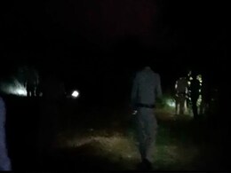 MP में फिर दरिंदगी : 4 साल की बच्ची को रेप के बाद झाड़ियों में फेंका, 16 घंटे बाद रात में तड़पती मिली मासूम MP में फिर दरिंदगी : 4 साल की बच्ची को रेप के बाद झाड़ियों में फेंका, 16 घंटे बाद रात में तड़पती मिली मासूम