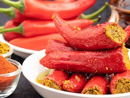 Banarasi Red Chilli Pickle Recipe: An Easy-To-Make Achaar To Spice Up Your Meals