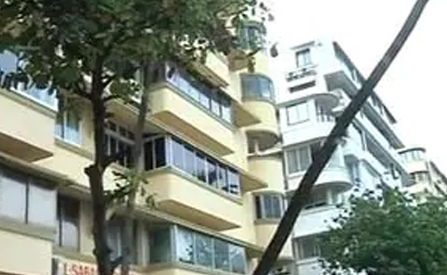 Court Refuses To Vacate 3 Occupying Kuwait Royal Family's Mumbai Building