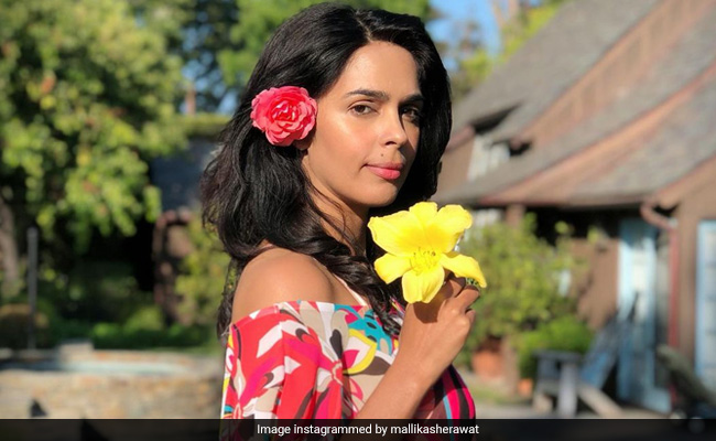 "No Botox, No Fillers," Mallika Sherawat Clarifies In New Post