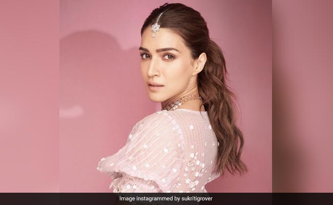 From Gorgeous Gajras To Magnificent Matha Pattis, These 5 Wedding Hair Accessories Are Made For The Indian Bride