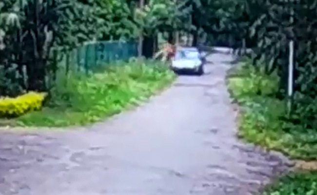 Video: Ex Intelligence Officer, 82, Hit By Car With No Number In Karnataka