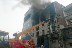 2 Dead In Fire At Delhi Factory, 2 Rescued 2 Dead In Fire At Delhi Factory, 2 Rescued