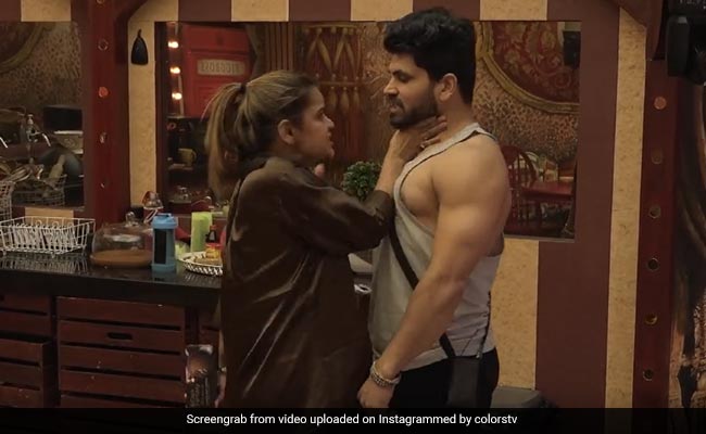 बिग बॉस में अर्चना गौतम की पार्टी का शिव ठाकरे ने उड़ाया मजाक, भड़कीं गौहर खान ने पूछा- ये 'दीदी' कौन है