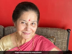 फेसबुक पर 'विज्ञान' बना प्यार की वजह, 75 दिन की मोहब्बत, 60 की उम्र में शादी, लगान एक्ट्रेस की प्रेम कहानी