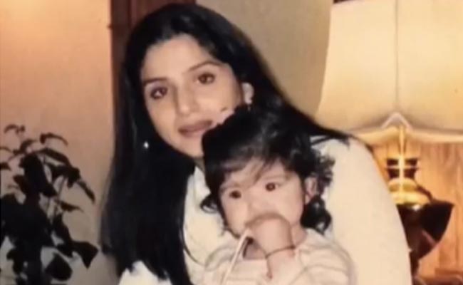 On Birthday Eve, Shanaya Gets An Adorable Surprise From Mom Maheep Kapoor