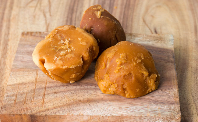 Jaggery can be combined with other ingredients like milk, coconut, sesame seeds