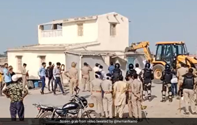 Houses Demolished, This Coastal Gujarat Fishing Community Questions Timing