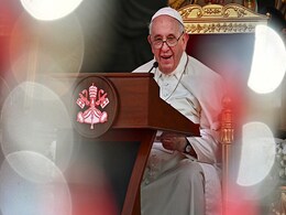 World On Edge Of "Delicate Precipice": Pope Francis In Bahrain World On Edge Of "Delicate Precipice": Pope Francis In Bahrain