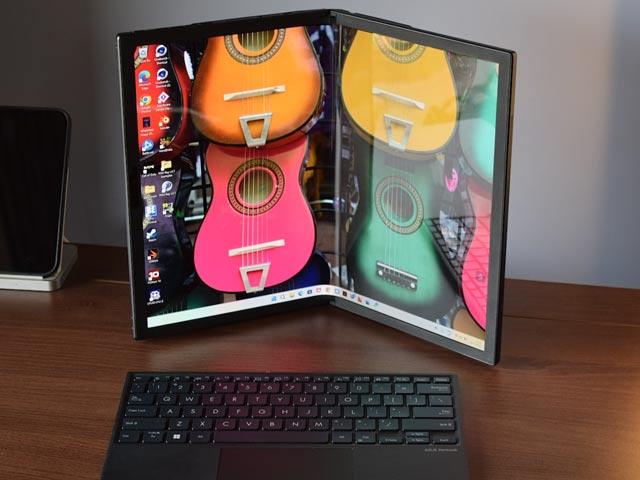 ASUS ZenBook Fold Review in Hindi (UX9702): फोल्डिंग धमाका!