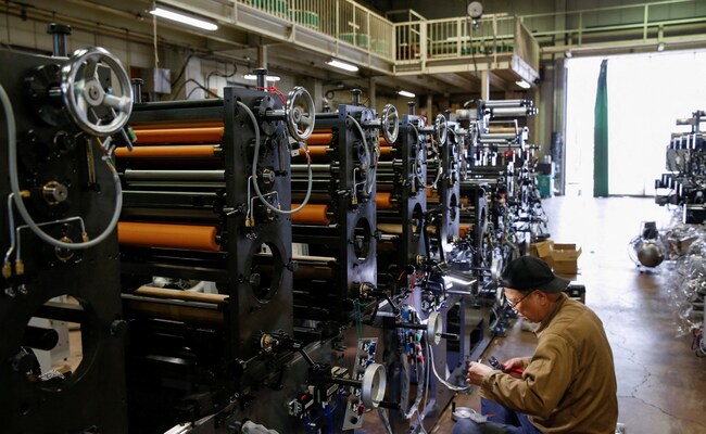 Asia's Factory Output Weakens On Global Recession Fears, China Covid Curbs Asia's Factory Output Weakens On Global Recession Fears, China Covid Curbs