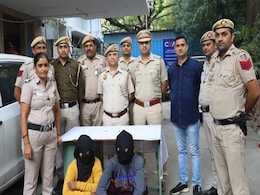 दिल्ली: अमर कॉलोनी में बुज़ुर्ग महिला की हत्या की गुत्थी सुलझी, पूर्व घरेलू सहायिका और उसका पति गिरफ्तार दिल्ली: अमर कॉलोनी में बुज़ुर्ग महिला की हत्या की गुत्थी सुलझी, पूर्व घरेलू सहायिका और उसका पति गिरफ्तार