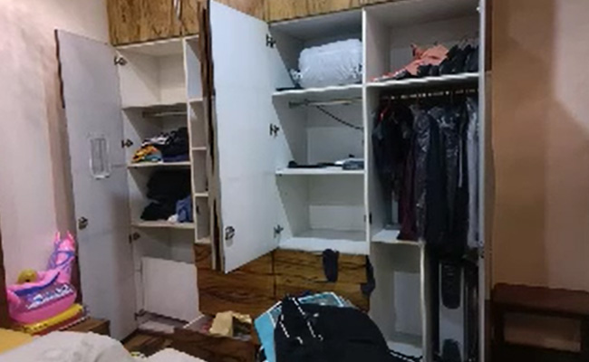 ग्रेटर नोएडा : पॉश सोसाइटी के विला का ताला तोड़ 40 लाख कैश और जेवरात चोरी, CCTV की DVR भी उखाड़ ले गए