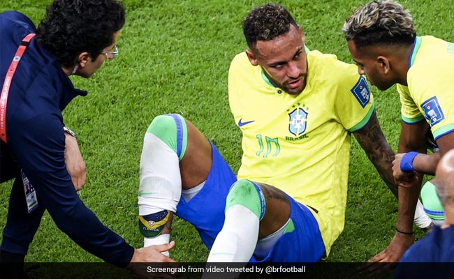 FIFA World Cup: विजयी शुरुआत के बाद ब्राजील को लगा बड़ा झटका, अगले मैच में नहीं खेल पाएंगे ये दो स्टार