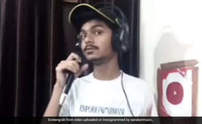 Influencer Shows How To Compose Tony Kakkar's Song In 2 Minutes, Singer Responds
