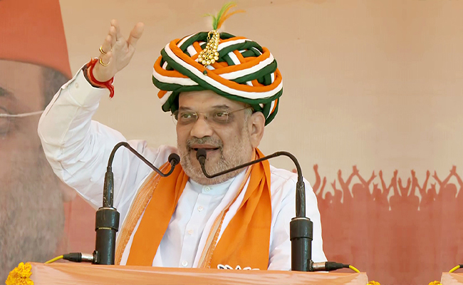 What Amit Shah Said On "Saddam Hussein" Comment On Rahul Gandhi