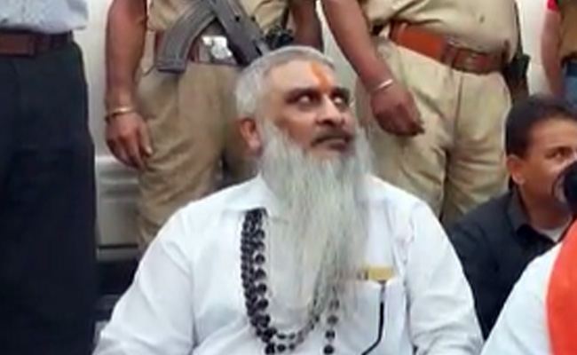 Punjab Right Wing Leader Sudhir Suri Shot Dead During Protest Outside Temple