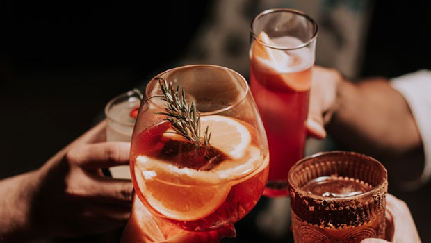 Looking For Perfect Cocktails? Try New Commune Specials At Virat Kohli's one8 Commune