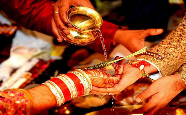 Kharmas 2023 : खरमास का कब होगा समापन, जानिए शादी-विवाह के शुभ मुहूर्त Kharmas 2022 Vivah Muhurat Auspicious Work Will Start After Kharmas Is Over Note Auspicious Marriage Time From January To March 2023 - Kharmas 2022: खरमास खत्म होने पर शुरू हो जाएंगे मांगलिक