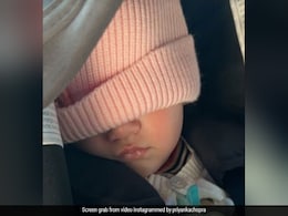 Priyanka Chopra Posts Cute Photo of Daughter Malti Marie Priyanka Chopra Posts Cute Photo of Daughter Malti Marie