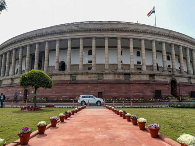 तवांग मामले पर संसद में हंगामा, चर्चा की मांग को लेकर कांग्रेस ने लोकसभा से किया वॉकआउट