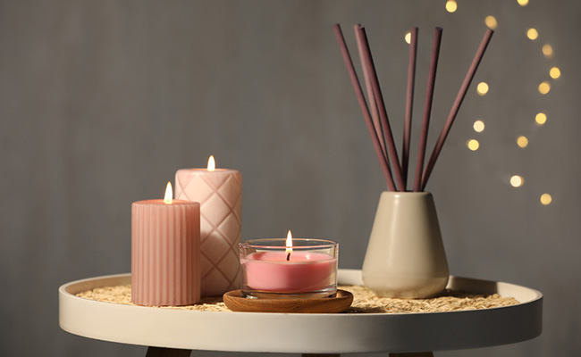 7 Scented Candles Under Rs 500 That Are Perfect To Decorate Your Home On A Budget