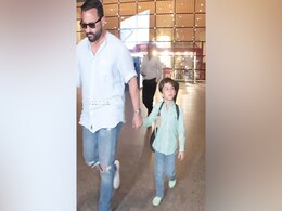 VIDEO: पापा सैफ अली खान का हाथ थामे एयरपोर्ट से बाहर निकलते नजर आएं तैमूर, नहीं दिखीं मॉम करीना VIDEO: पापा सैफ अली खान का हाथ थामे एयरपोर्ट से बाहर निकलते नजर आएं तैमूर, नहीं दिखीं मॉम करीना