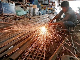 भारत के विनिर्माण क्षेत्र की वृद्धि दर में मई में गिरावट, निर्यात में 13 वर्षों में सबसे अधिक वृद्धि: PMI सर्वे भारत के विनिर्माण क्षेत्र की वृद्धि दर में मई में गिरावट, निर्यात में 13 वर्षों में सबसे अधिक वृद्धि: PMI सर्वे