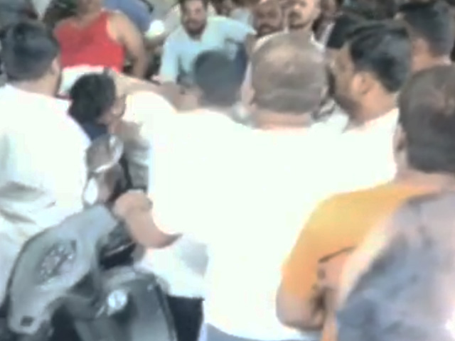 Video: Clash Between Two Sena Factions in Maharashtra's Thane