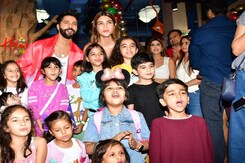 वरुण धवन और कृति सैनन की प्रमोशनल डायरी वरुण धवन और कृति सैनन की प्रमोशनल डायरी