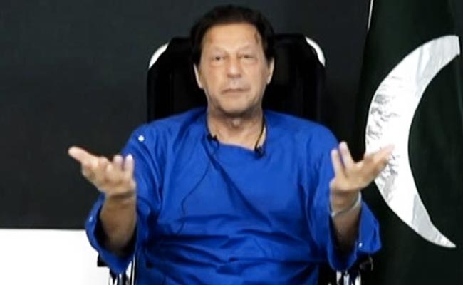 Pakistan Police At Imran Khan's Home To Arrest Him In Corruption Case