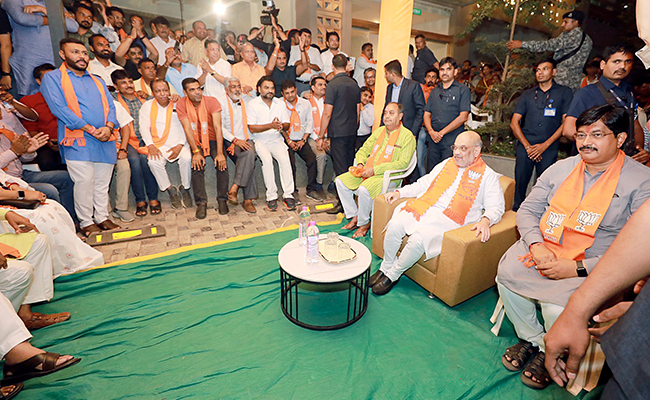 Amit Shah's New Approach To Deal With BJP Rebels Ahead Of Gujarat Polls