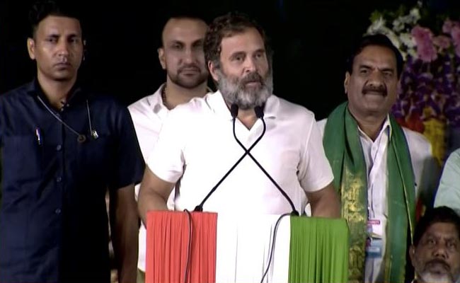 केवल कांग्रेस ही संविधान की रक्षा कर सकती है : राहुल गांधी