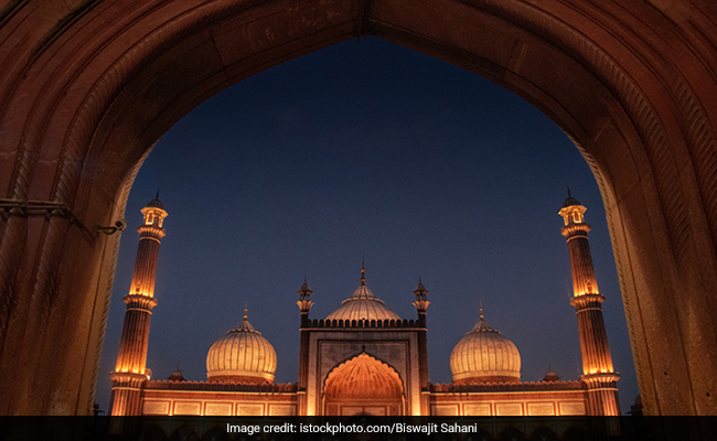 Delhi Jama Masjid Bans Girls' Entry: 'Welcome For Worship, Not Dates'