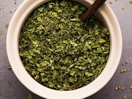 How To Make Instant Kasuri Methi - Easy Microwave Tips How To Make Instant Kasuri Methi - Easy Microwave Tips